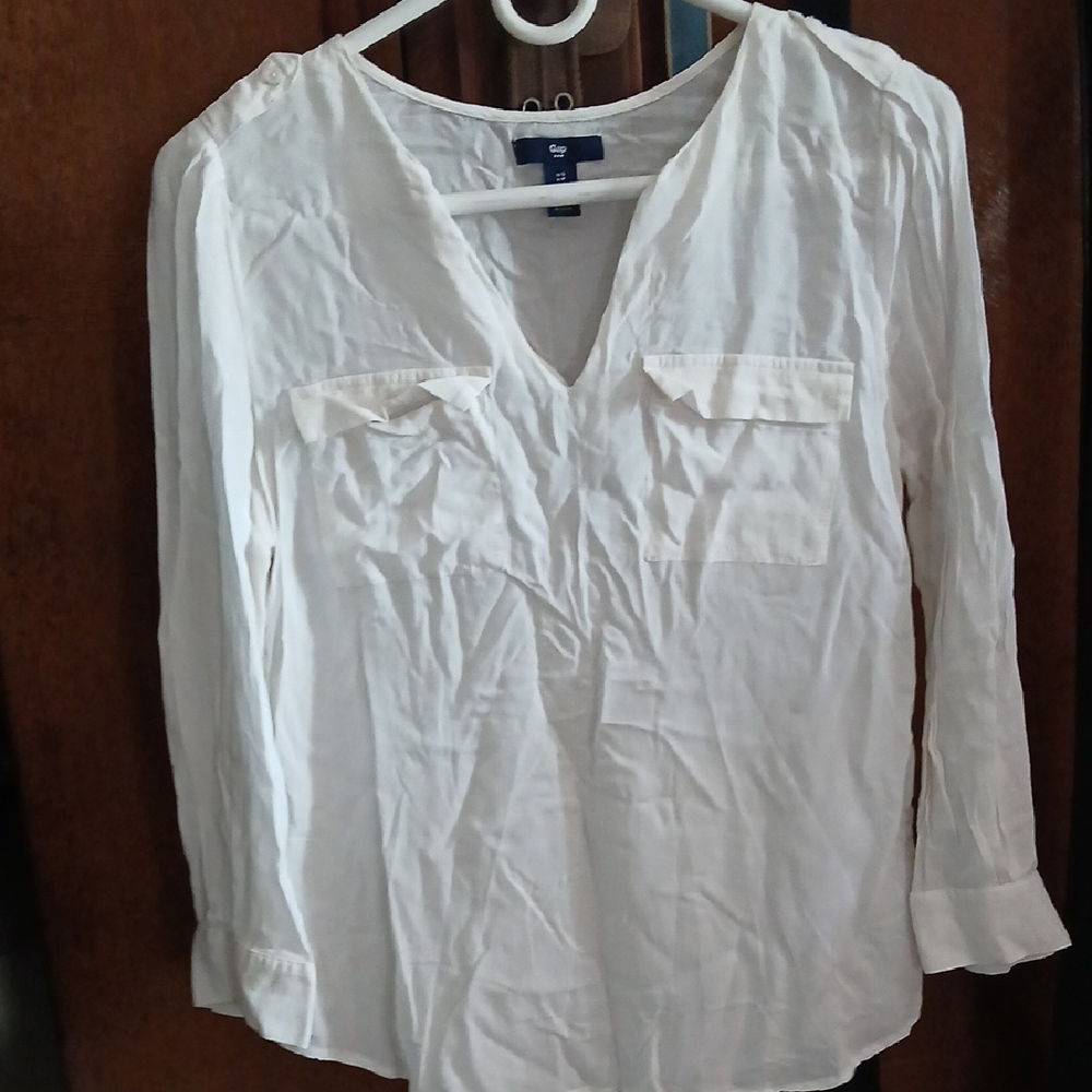 GAP White Relaxed Buttoned Blouse